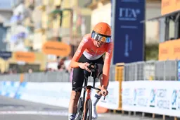 Thymen Arensman is zó goed in vorm, dat team hem teleur moest stellen: 'Maar beschouw het als compliment'