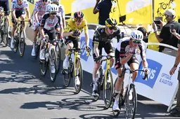 brandon-mcnulty-matteo-jorgenson-uae-emirates-visma-lease-a-bike