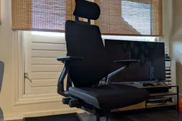 steelcase gesture 1