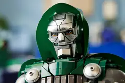 LEGO Marvel Avengers Doomsday Doctor Doom buste