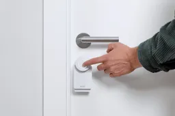 Nuki Smart Lock Go with Power Pack – Locking at the push of a button © Nuki
