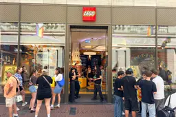 LEGO Store Amsterdam Front