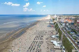 Strand Zandvoort richting Bloemendaal
