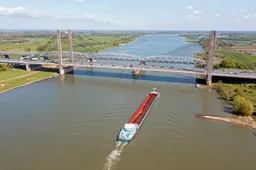 De Waal, Martinus Nijhofbrug