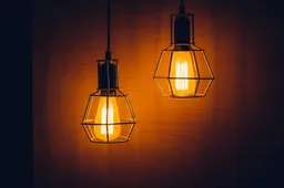 light bulbs 1603766 1280