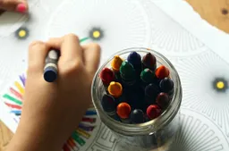 crayons 1445053 1280