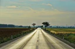 road-trip-3469810_1280