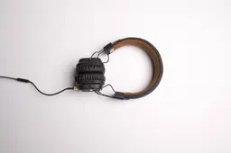 headphones-1868612_1920