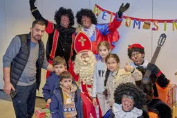 Groot Sint- en Pietenfeest bij Piëzo en Stichting Rotary Zegwaart - fotograaf Leon Koppenol