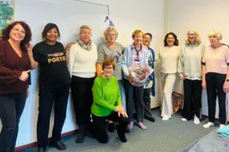 Yogagroep inZet Meerzicht viert 90-jarige deelnemer - foto Stichting Piëzo