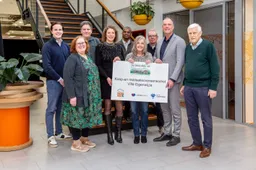 Ondertekening-koop-en-realisatieovereenkomst-Villa-Eigenwijze-003