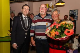 Uitreiking-K.O.-de-heer-Ed-Boutkan