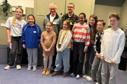 Leerlingenraad Da Vinci in dialoog over veiligheid in Oosterheem - foto Stichting Piëzo