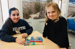 Boekenpakketjes voor kinderen van de VoorleesExpress Zoetermeer dankzij een donatie van Bol - foto Stichting Piëzo