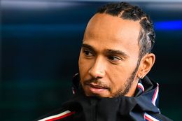 Lewis Hamilton trekt zich niks aan van maatregel FIA