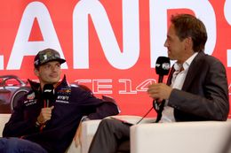 Damon Hill ziet kleine kans voor rivalen Max Verstappen in 2024: 'Misschien stopt hij ermee'