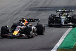 Jos Verstappen denkt het zijne van toekomstig team met zoon Max en Lewis Hamilton