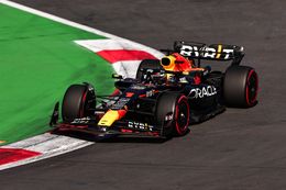 Max Verstappen denkt strategisch voordeel te hebben; Pirelli weerspreekt de Nederlander