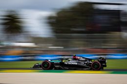 Antonelli op de proef gesteld: Mercedes laat testcoureur rondjes rijden