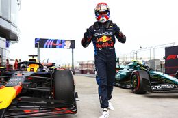 Max Verstappen in de wolken na kwalificatie in China: 'Sprint gaf ons ideeën'