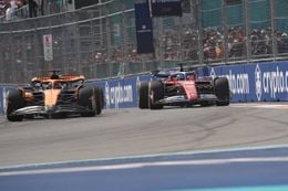 F1-presentator ziet bui voor Red Bull hangen: 'Ferrari en McLaren kunnen Red Bull onttronen'