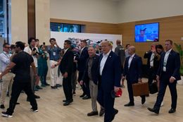 In beeld: Donald Trump aanwezig bij Grand Prix Miami