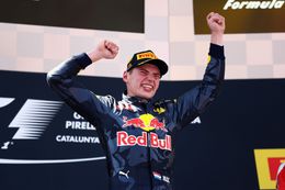Vandaag 8 jaar geleden: Max Verstappen wint eerste Formule 1-race tijdens Red Bull-debuut