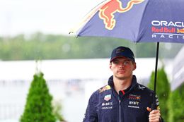 Mercedes-junior speelt sleutelrol in toekomst Max Verstappen: 'Verstappen-kamp wil naar Mercedes'