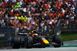 Robert Doornbos uit kritiek op Max Verstappen en wijst naar fouten Red Bull-coureur