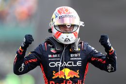 'Dominantie Max Verstappen zorgt voor mindere ticketverkoop bij thuisrace Lewis Hamilton'