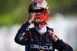 Social media steekt draak met ziekenhuisbezoek Max Verstappen na Oostenrijk GP