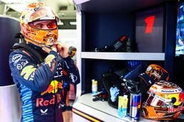 Max Verstappen beschuldigt Lewis Hamilton van illegale actie: 'Anders waren we al veel eerder gecrasht'