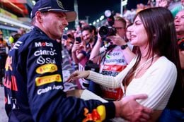 Kelly Piquet feliciteert Max Verstappen met cryptische boodschap