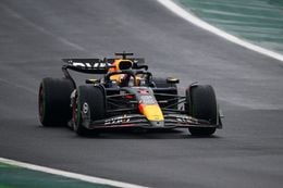 Max Verstappen reageert op Lewis Hamilton en Fernando Alonso na bericht op Instagram