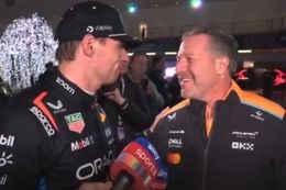 Video: Max Verstappen spreekt Zak Brown aan: 'Je zei dat ik alleen in de snelste auto kon winnen...'