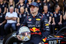 Max Verstappen geeft toe gesprekken te hebben gevoerd met Mercedes: 'Ik heb meerdere doelen'