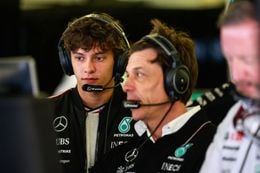 Opvolger Lewis Hamilton hoort opvallend bericht van Toto Wolff: 'Dat gaat niet gebeuren'