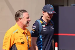 Zak Brown over mogelijke Mercedes-transfer Max Verstappen: 'Behoorlijk ongemakkelijk...'