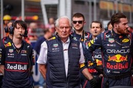 Geruchtenmolen draait op volle toeren: 'Helmut Marko gespot in Alpine-motorhome'