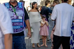 Kelly Piquet komt met opvallend bericht op Instagram na babynieuws