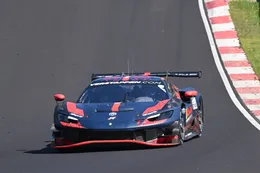 Video: Max Verstappen in actie met een Ferrari 296 GT3 op de Nürburgring Nordschleife