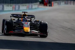 Christian Horner brengt Max Verstappen slecht nieuws over update aan Red Bull-auto