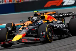 FIA steunt McLaren en zorgt voor nadeel Red Bull