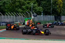Zak Brown doet opvallende uitspraak over titelkansen Max Verstappen na zege in Imola