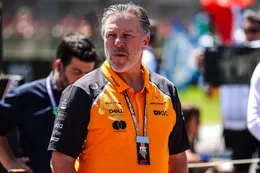 Zak Brown maakt opvallende keuze en wil Max Verstappen titel niet in de weg staan