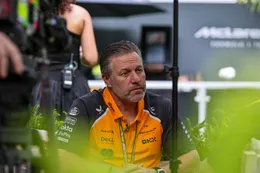 Zak Brown doet onthulling over 'contractgesprek' met Max Verstappen