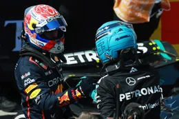 George Russell plaatst vraagtekens bij Mercedes vanwege interesse in Max Verstappen