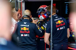 Gaat Max Verstappen een schorsing krijgen? Helmut Marko is glashelder