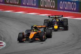 Waarom McLaren denkt dat Max Verstappen harder zal vechten ondanks dreigende schorsing