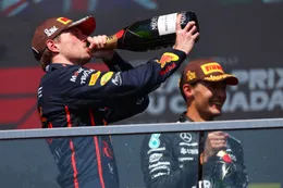 Neemt Max Verstappen zege George Russell over? FIA roept beide coureurs op het matje